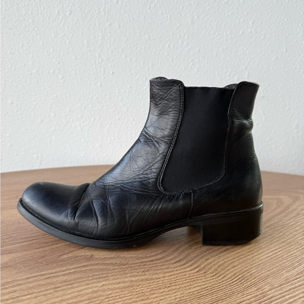 Black Leather Slim Chelsea Boots - Size 8